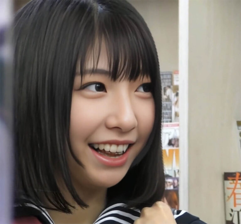 画像002｜22991265ca2062b9117｜※超可愛い潮吹きJ○※【限界接写】可憐すぎる純真美○女の衝撃の羞恥潮吹き！本屋さんで玩具仕込んでガチオナ