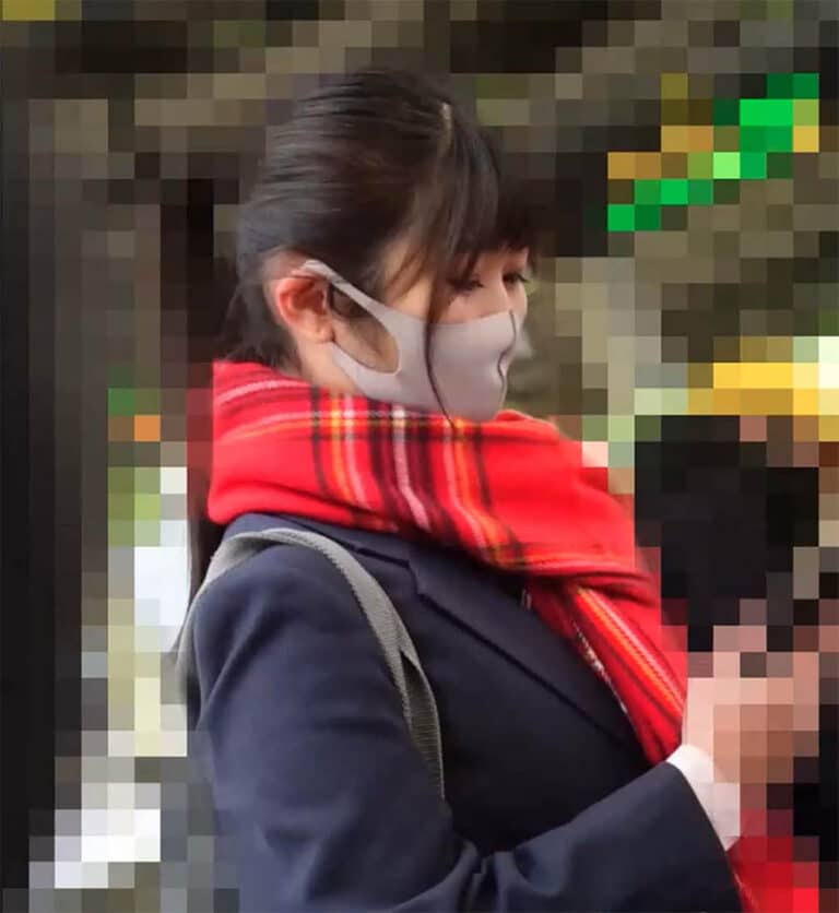 画像1｜2804339｜【電車 #15】《ポニーテール■リ女》大量潮吹きパ●パン■リまんこを種付け集団囲い込み中出しで堕とす！