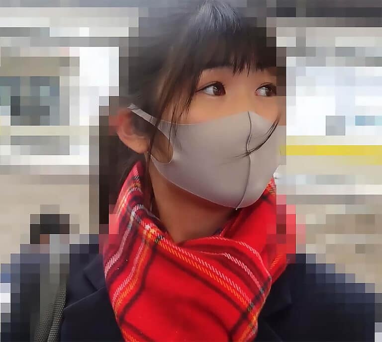 画像3｜2804339｜【電車 #15】《ポニーテール■リ女》大量潮吹きパ●パン■リまんこを種付け集団囲い込み中出しで堕とす！