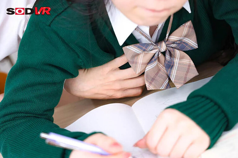 画像6｜13dsvr01235｜【VR】僕は教師。よく質問に来る男子女子、こいつら距離近すぎない…？ん？なんかよく見えないけどエロイことしてね？大人として叱らないと……って俺も誘われてるの…？VR 高瀬りな